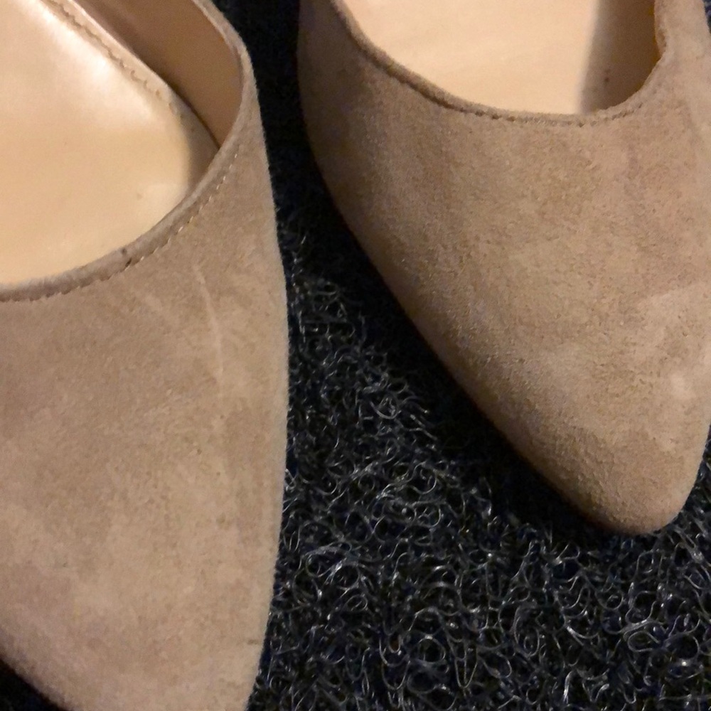 Audrey Brooke suede ankle strap pointy toe heels - Picture 3 of 6